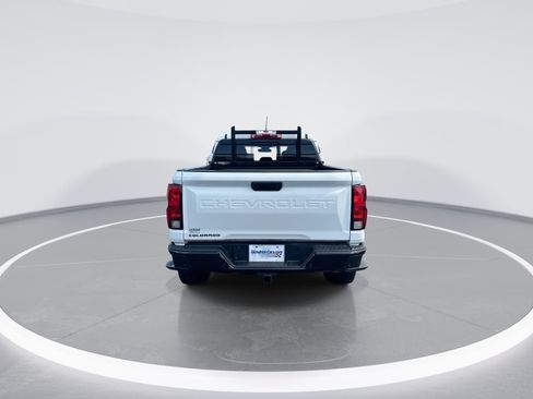 Used 2024 Chevrolet Colorado Trail Boss w/ Technology Package AWD/4WD image 8