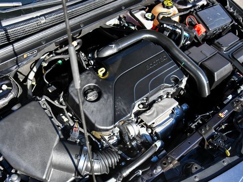 Used 2022 Chevrolet Malibu LS FWD image 39
