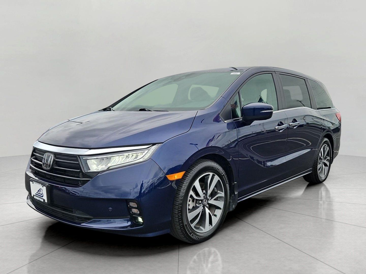 Used 2024 Honda Odyssey Touring image 4