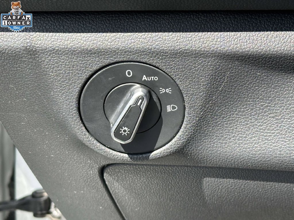 Used 2025 Volkswagen Jetta Sport FWD image 16