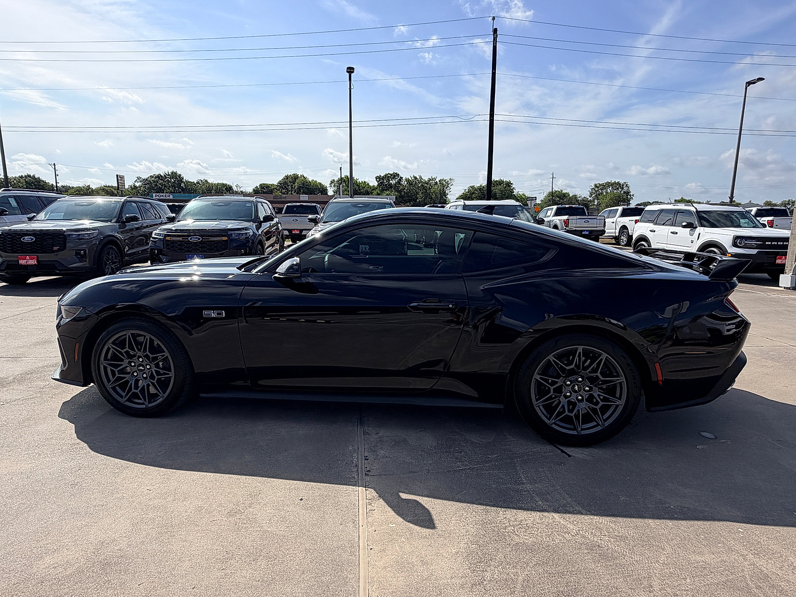 Used 2026 Ford Mustang GT Premium w/ GT Performance Package RWD image 5