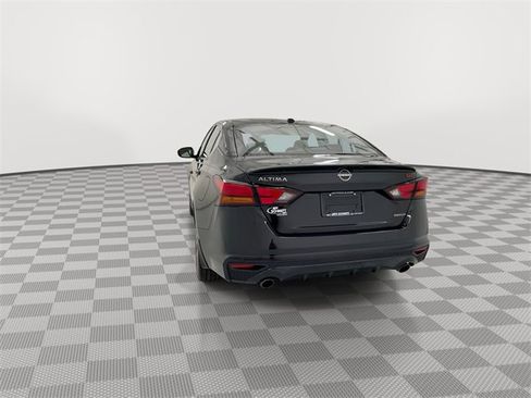 Certified 2024 Nissan Altima 2.0 SR image 8