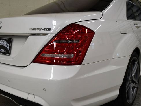 Used 2013 Mercedes-Benz S 63 AMG image 28
