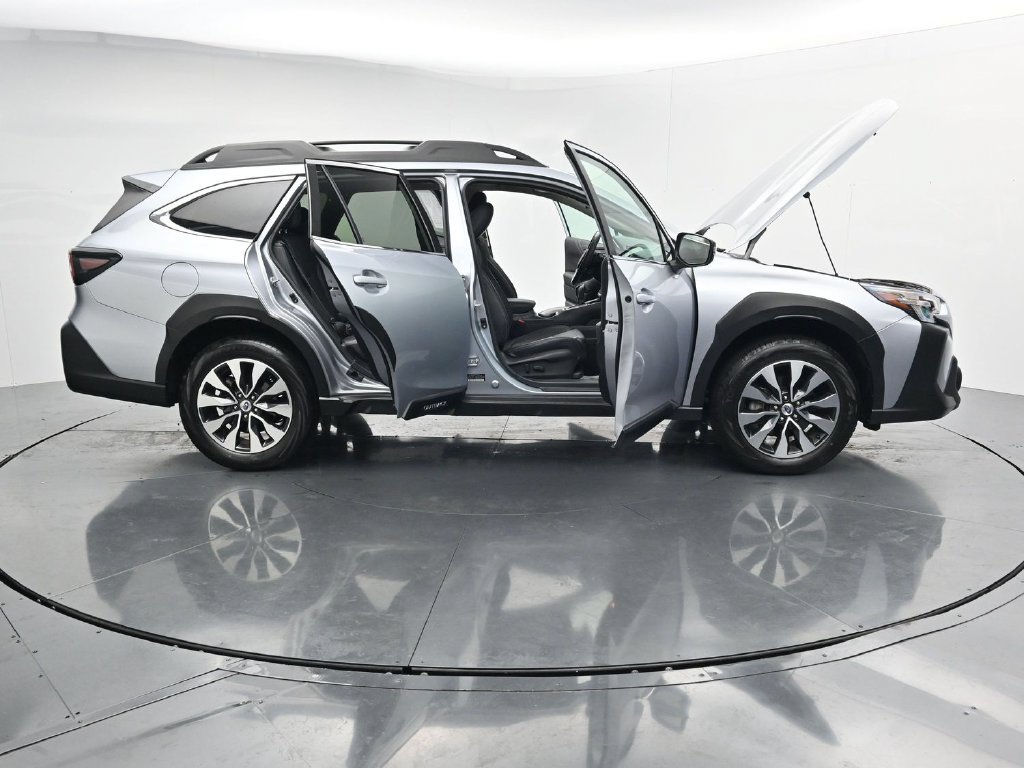 Used 2024 Subaru Outback Limited AWD/4WD image 41