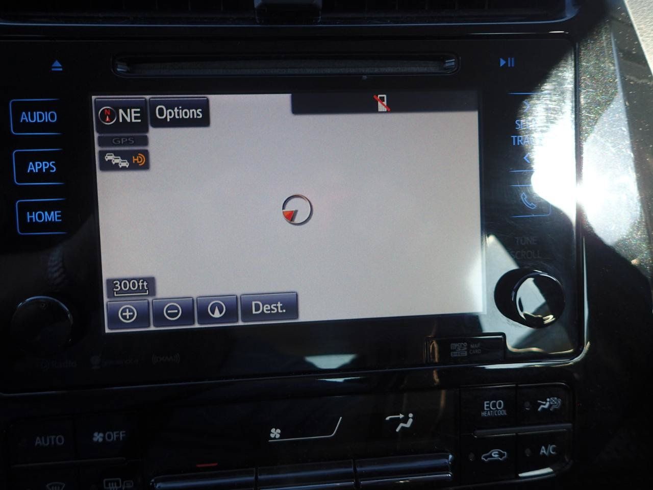 Used 2016 Toyota Prius Four FWD image 18
