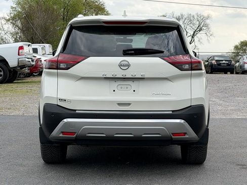 Used 2023 Nissan Rogue Platinum w/ Platinum Premium Package image 6
