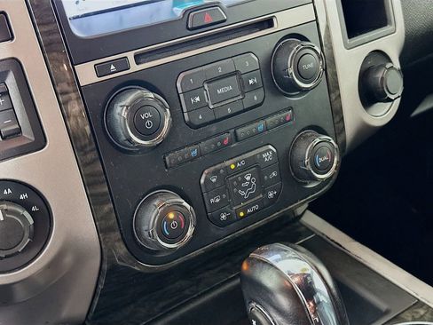 Used 2017 Ford Expedition Limited AWD/4WD image 22