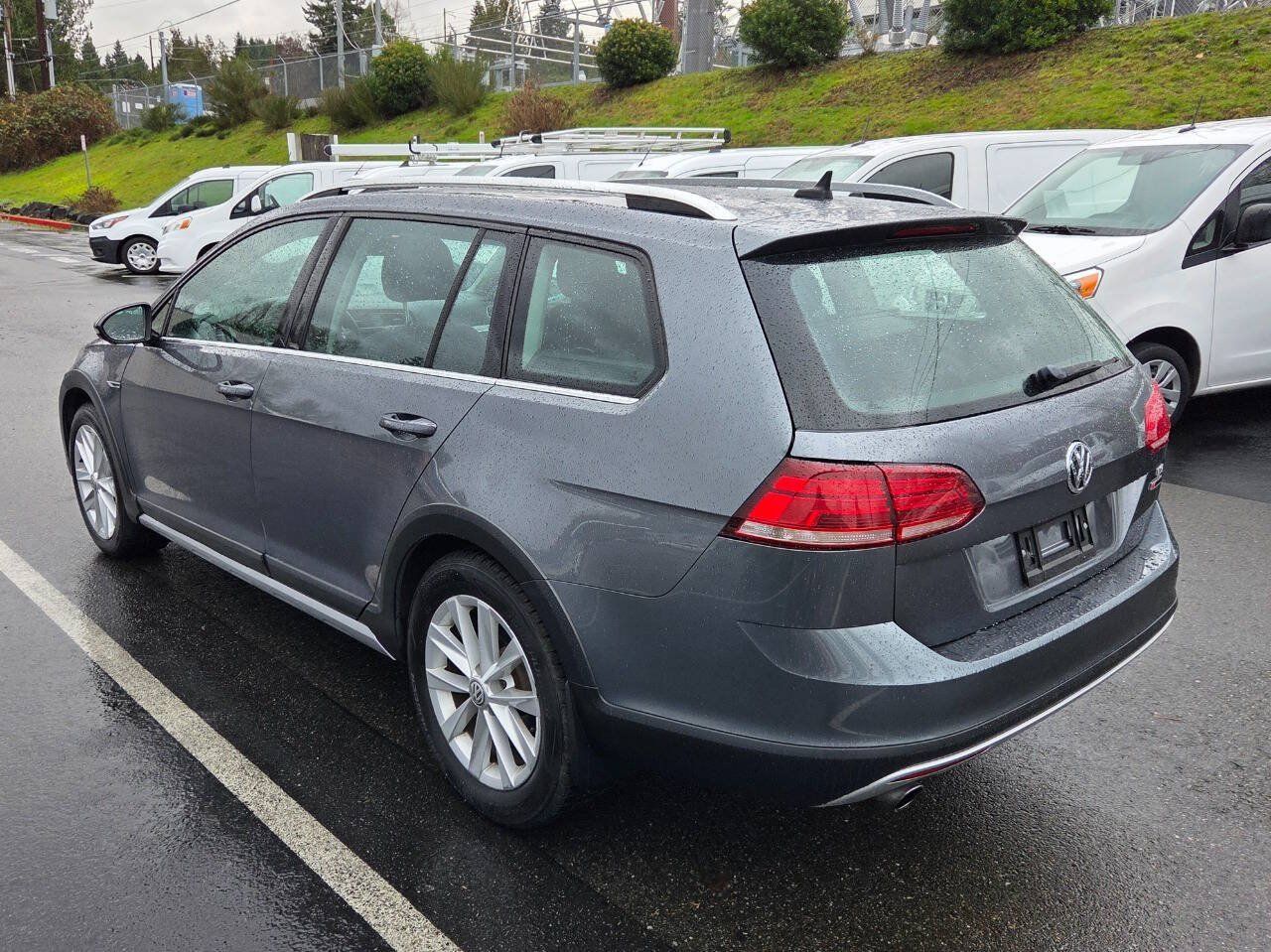 Used 2018 Volkswagen Golf Alltrack SE AWD/4WD image 5