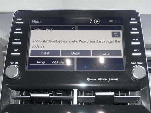 Used 2019 Toyota Avalon XSE image 37