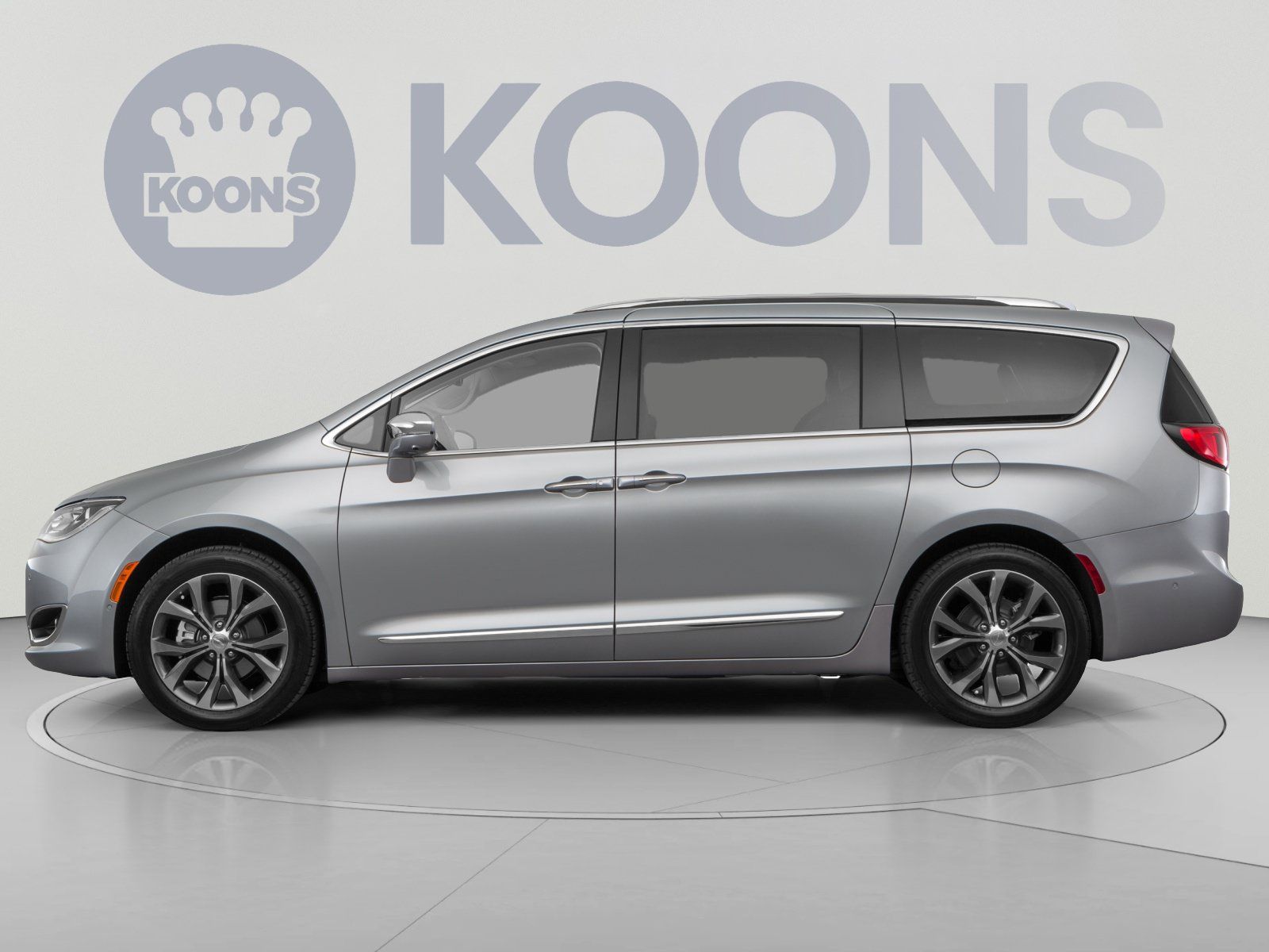 Used 2019 Chrysler Pacifica Limited w/ Advanced Safetytec Group FWD image 2