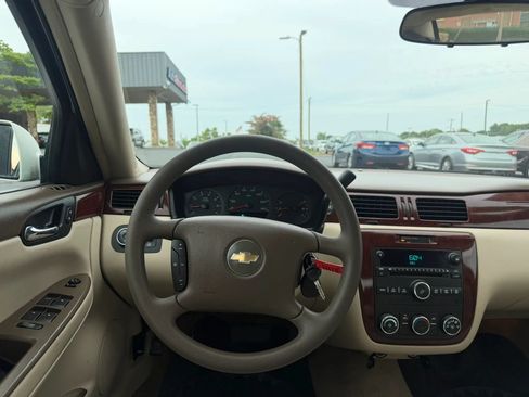 Used 2007 Chevrolet Impala LS FWD image 15