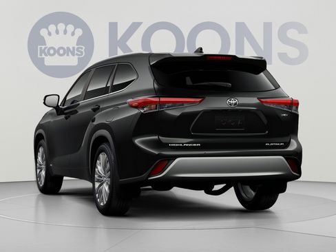 New 2026 Toyota Highlander Platinum AWD/4WD image 10
