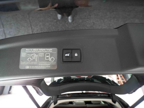 Used 2023 INFINITI QX50 Sensory w/ Cargo Package AWD/4WD image 29