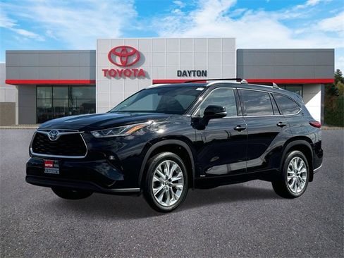Used 2022 Toyota Highlander Limited image 2