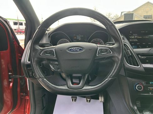 Used 2018 Ford Focus ST w/ Equipment Group 401A image 16