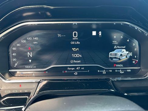 Certified 2023 GMC Sierra 1500 Elevation w/ LPO, Elevation Black Package image 18