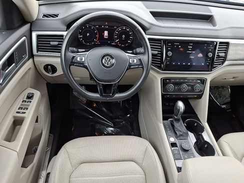 Used 2018 Volkswagen Atlas SEL Premium image 12