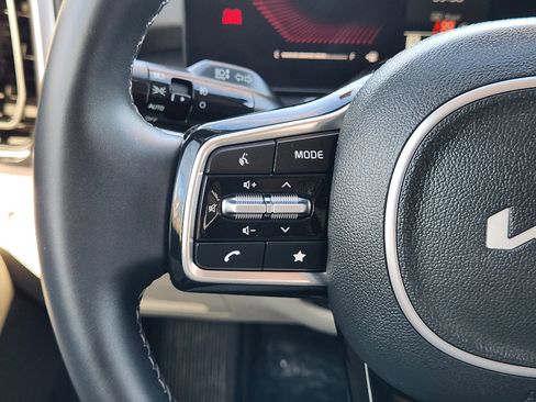 Used 2025 Kia Sorento EX image 29