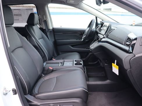 Certified 2026 Honda Odyssey Elite image 22