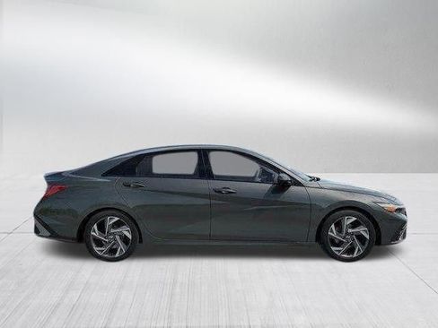 New 2026 Hyundai Elantra SEL Sport Premium FWD image 16