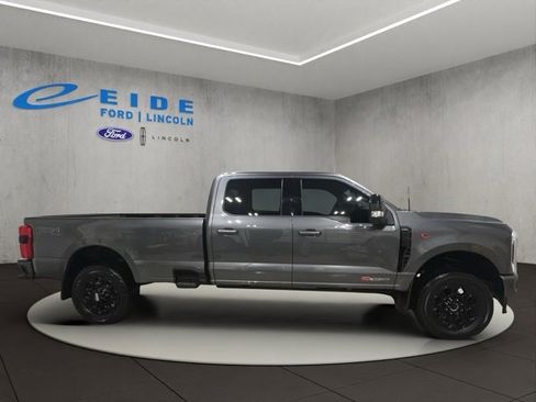 Used 2024 Ford F350 Lariat w/ Black Appearance Package image 5