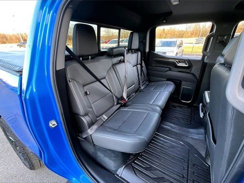 Used 2025 Chevrolet Silverado 1500 LT Trail Boss w/ Convenience Package II image 26