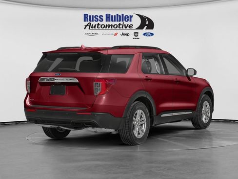 Used 2023 Ford Explorer XLT w/ Equipment Group 202A AWD/4WD image 2