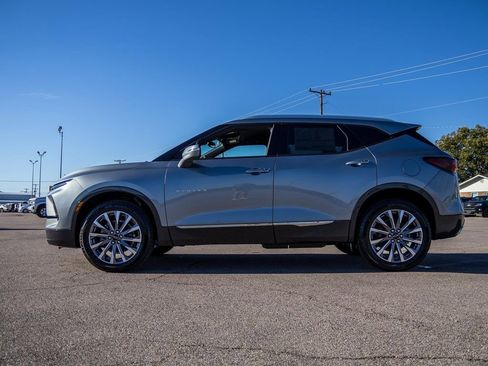 New 2025 Chevrolet Blazer Premier FWD image 47