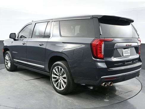 Used 2021 GMC Yukon XL Denali w/ Denali Premium Package AWD/4WD image 5