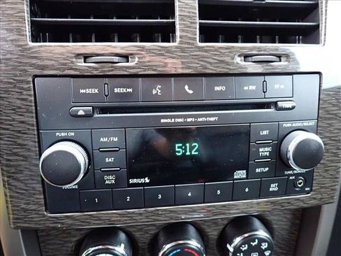 Used 2012 Jeep Liberty Limited AWD/4WD image 18