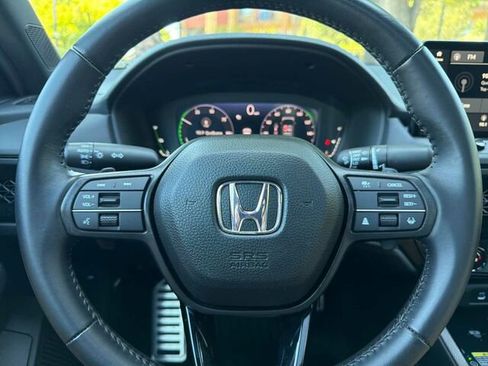 Used 2025 Honda Accord Sport image 27
