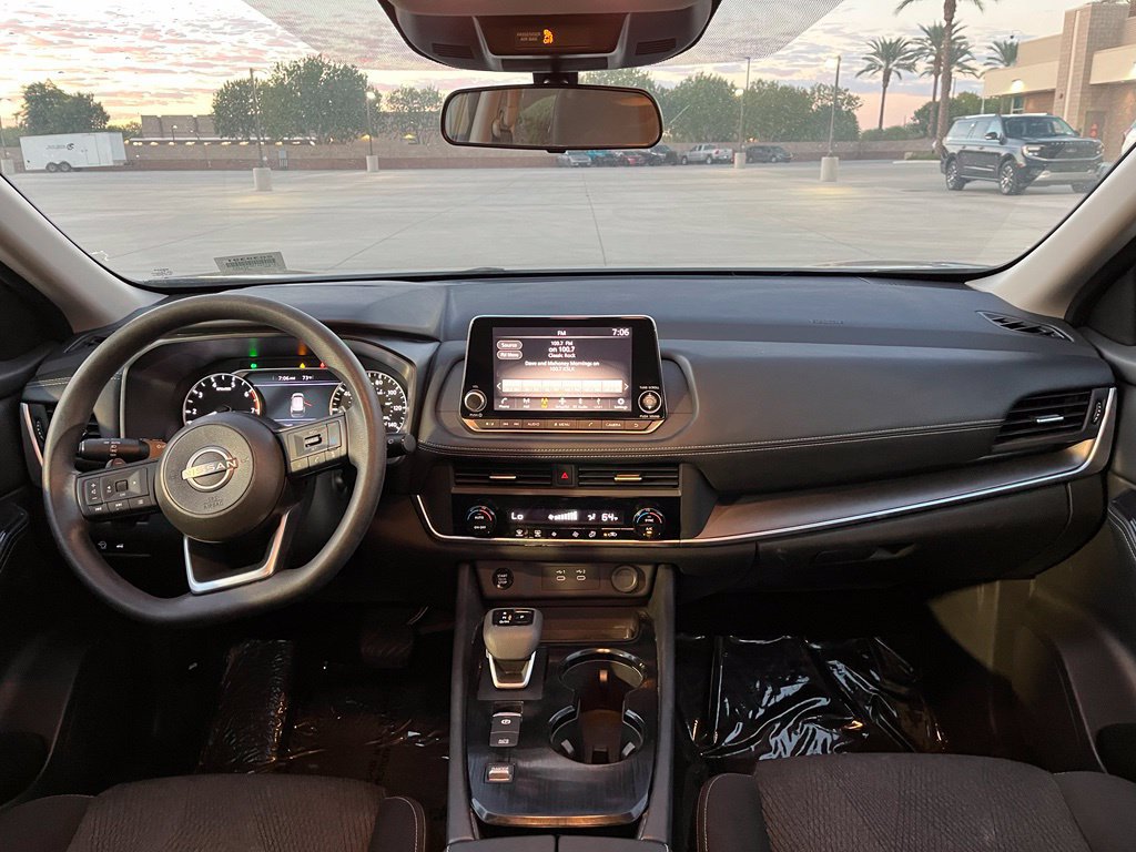 Used 2024 Nissan Rogue SV FWD image 13