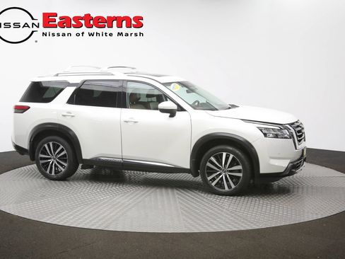 Used 2023 Nissan Pathfinder Platinum AWD/4WD image 50