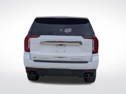 Used 2021 GMC Yukon Denali w/ Denali Premium Package RWD image 11