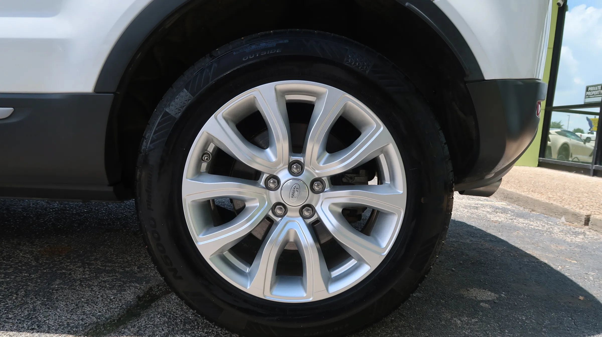 Used 2019 Land Rover Range Rover Evoque AWD/4WD image 57