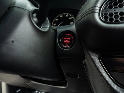 Used 2025 Honda HR-V LX image 34