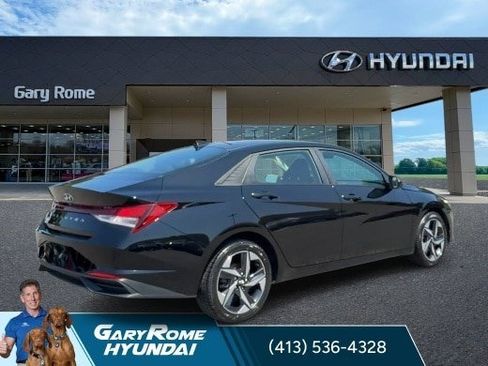 Certified 2023 Hyundai Elantra SEL w/ Convenience Package FWD image 8