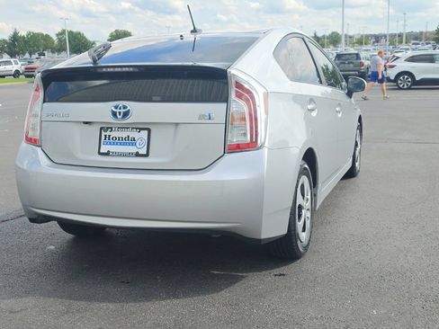 Used 2015 Toyota Prius Three FWD image 9