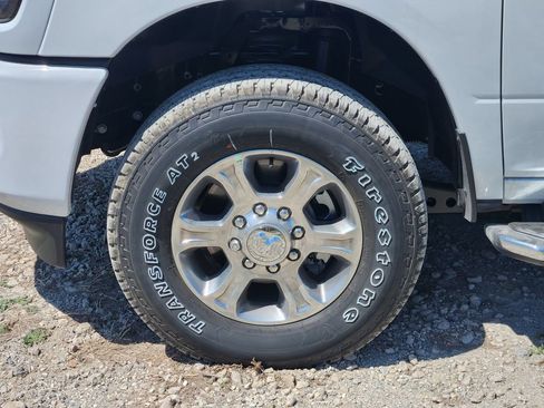 New 2026 RAM 2500 Big Horn AWD/4WD image 7