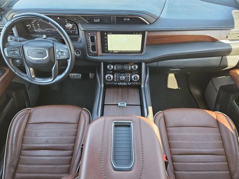 Used 2023 GMC Yukon XL Denali Ultimate image 27