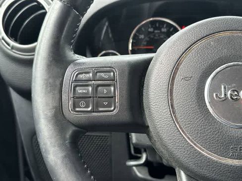 Used 2016 Jeep Wrangler Sahara w/ Connectivity Group image 8