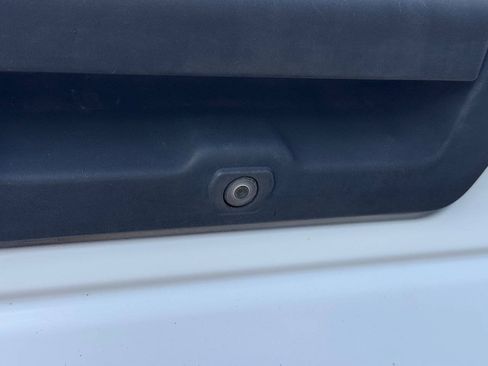 Used 2017 Ford F150 XL w/ Equipment Group 101A Mid RWD image 40