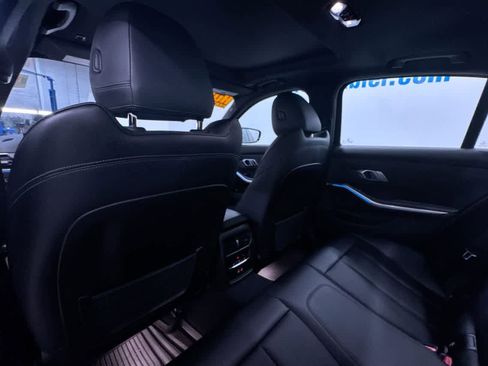 Used 2023 BMW 330i xDrive Sedan w/ Premium Package image 38