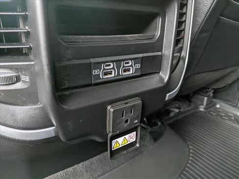 Used 2021 RAM 1500 Big Horn AWD/4WD image 24