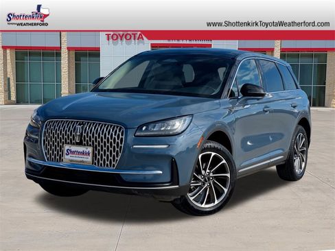 Used 2023 Lincoln Corsair Standard w/ Equipment Group 101A image 1