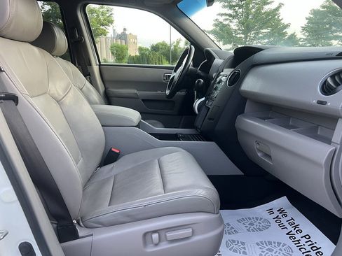 Used 2010 Honda Pilot EX-L image 11