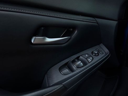 Used 2025 Nissan Sentra SV FWD image 20