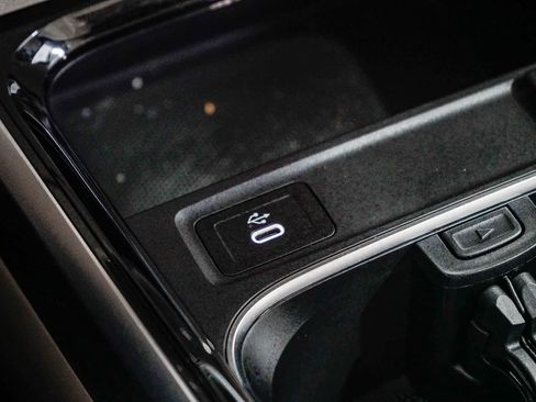 Used 2026 Mercedes-Benz GLB 250 image 22