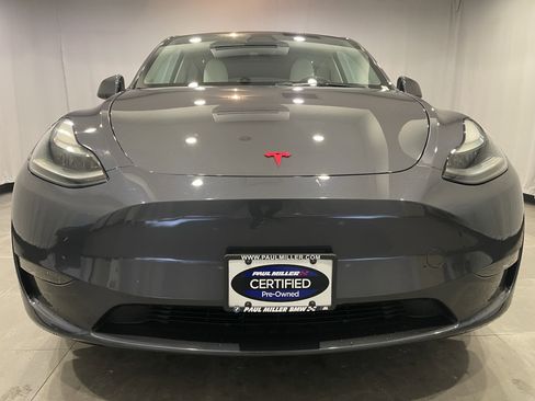 Used 2023 Tesla Model Y Long Range image 2