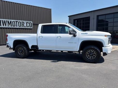 Used 2020 Chevrolet Silverado 3500 High Country w/ Z71 Off-Road Package AWD/4WD image 5